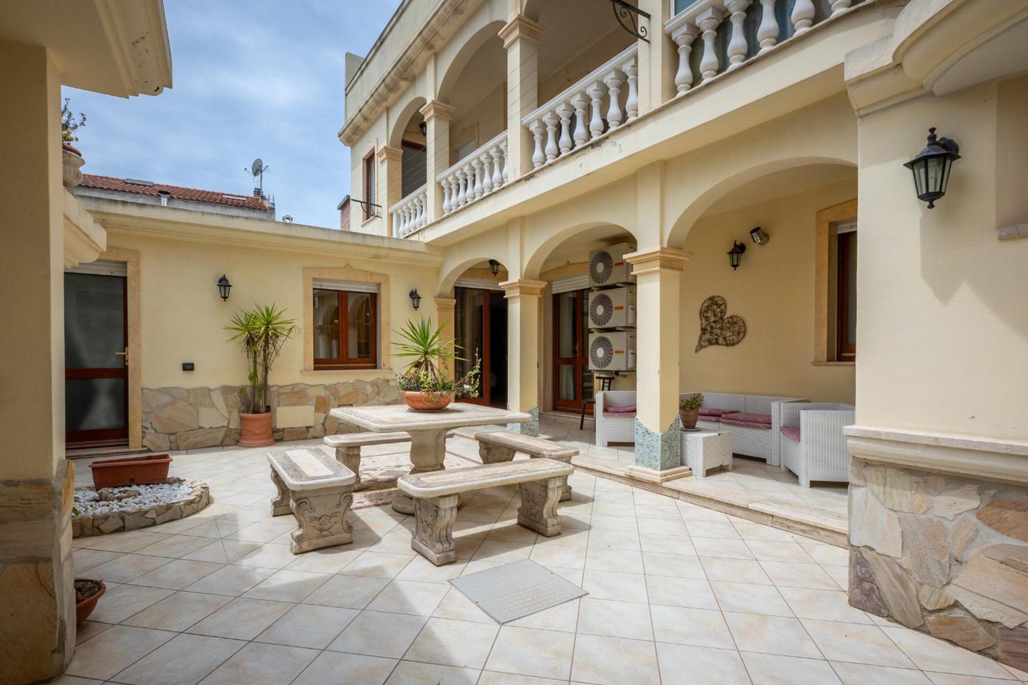 La Casa Di Tonina Appartement Quartu SantʼElena Buitenkant foto