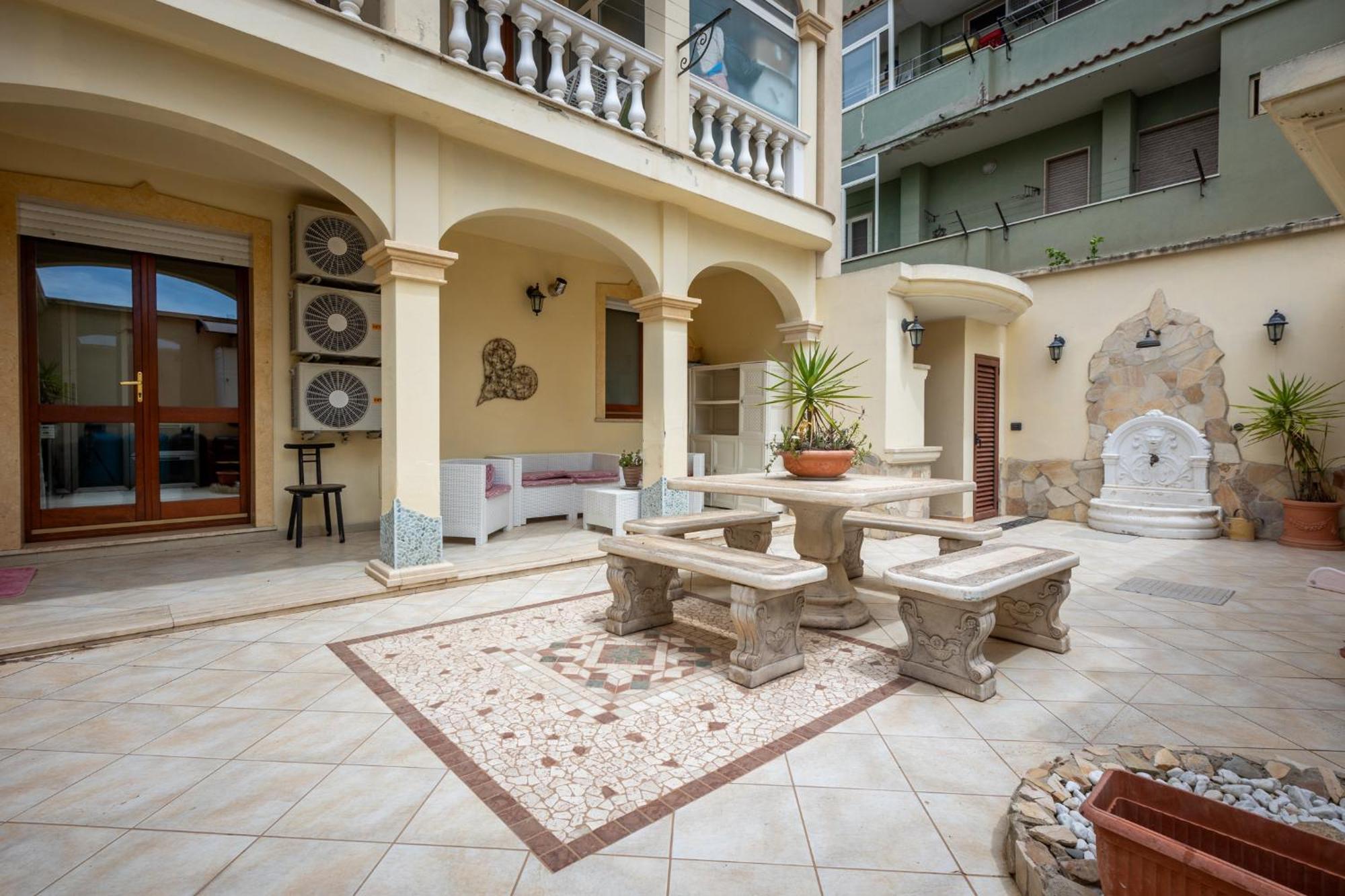 La Casa Di Tonina Appartement Quartu SantʼElena Buitenkant foto